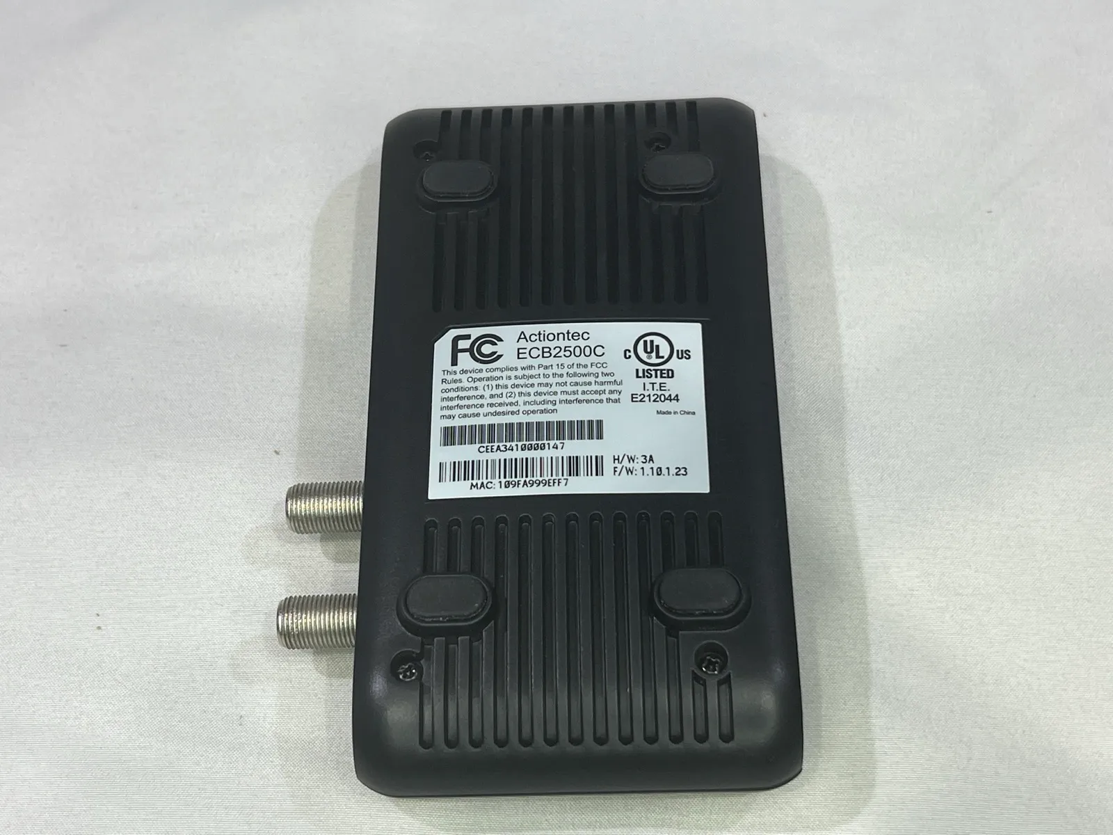 Actiontec MoCA Network Adapter Bundle - 3 Zones of Hardwired Gigabit Ethernet Over Coax - Gallery Image 3